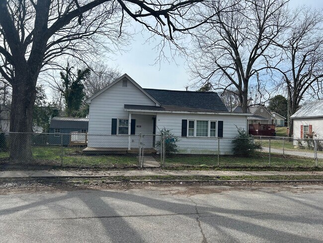 Building Photo - Cozy 2-Bedroom Home for Rent in Gaffney, SC