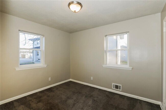 Building Photo - 2829 Belvedere Ln