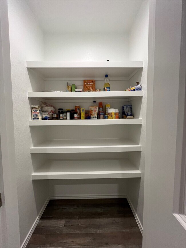 Building Photo - 5446 Wyndham Rdg Ln