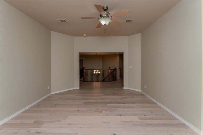 Building Photo - 604 Riley Trl