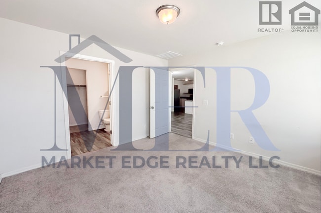 Building Photo - 3Bed/2Bath in Casa Grande! $199 MOVE-IN SP...