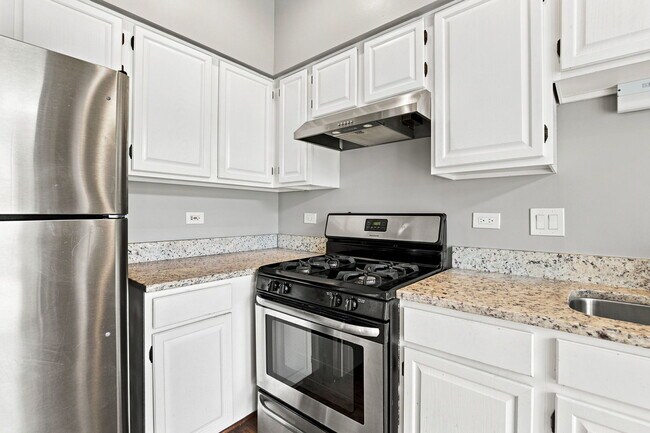 Building Photo - 2554 Warm Springs Ln