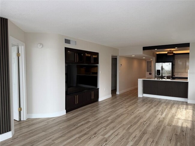 Building Photo - 4823 Ebbtide Ln