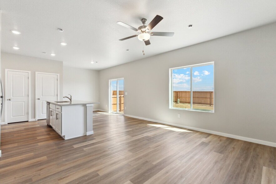 Building Photo - 7408 Poudre St
