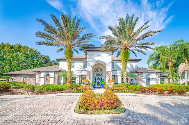 Building Photo - MAA Lake Nona