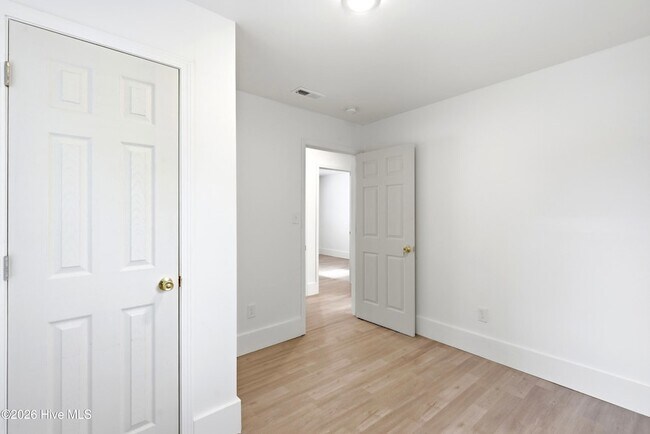 Building Photo - 1409 Glenn St