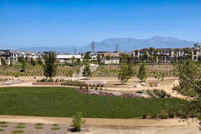 Building Photo - 4253 E Rincon St