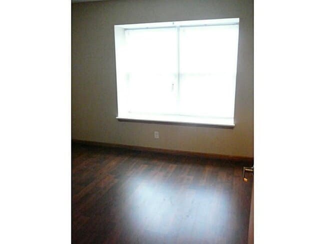 Building Photo - 6209 Pinnacle Blvd