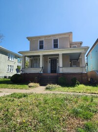 Building Photo - Renovated 2 bed 1 bath duplex Unit-Richmon...