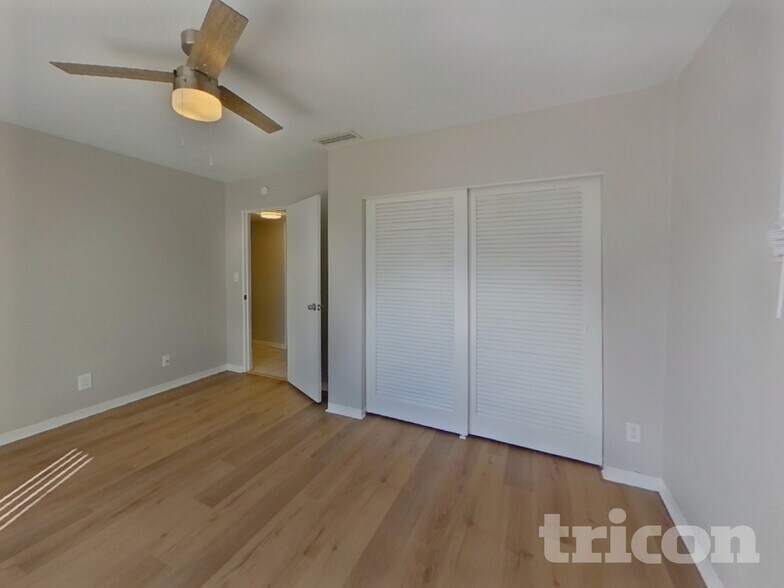 Building Photo - 5590 26th Ave N