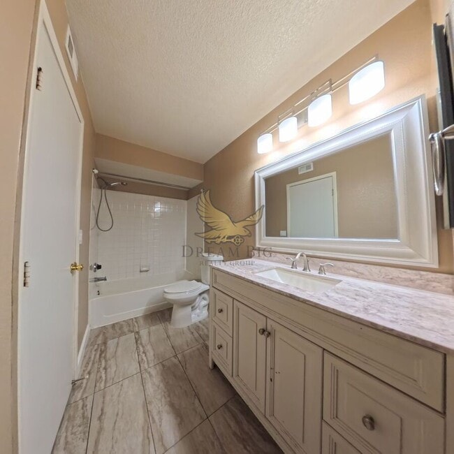 Building Photo - 8101 W Flamingo Rd