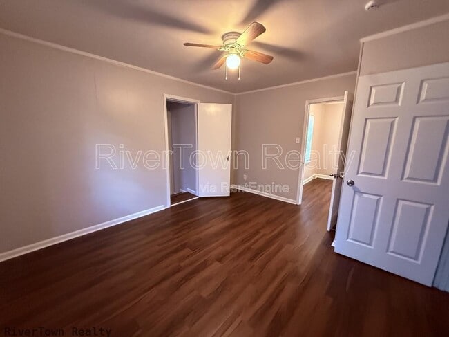 Building Photo - 1454 Delano Ave