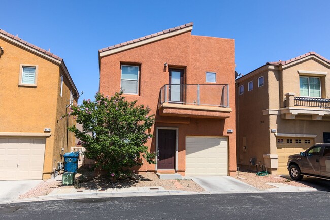 Primary Photo - 9440 Crimson Sky St