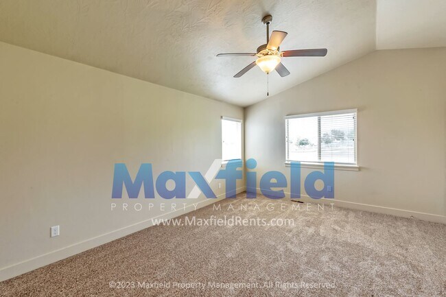 Building Photo - Eagle Mountain 4+ Bed 4 Bath 2600 Sq Ft 2 ...