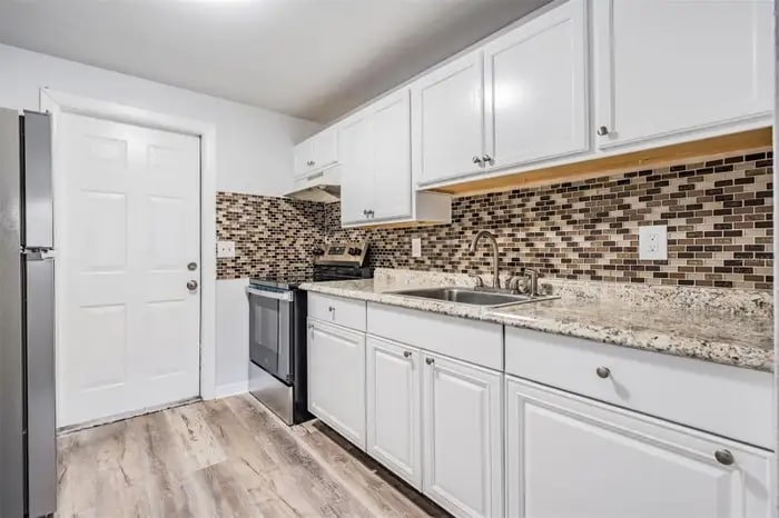 Building Photo - 1707 E Idell St