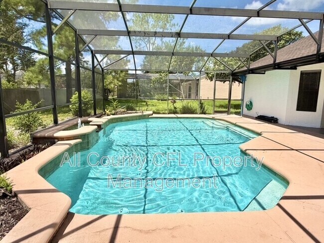Building Photo - 553 Walnut Grove Pl