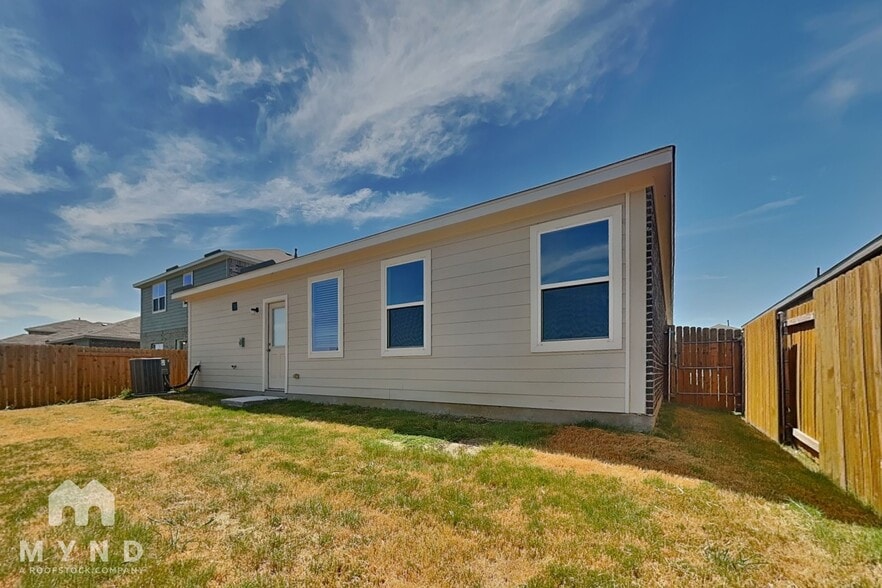 Building Photo - 415 Gib Woodall Dr