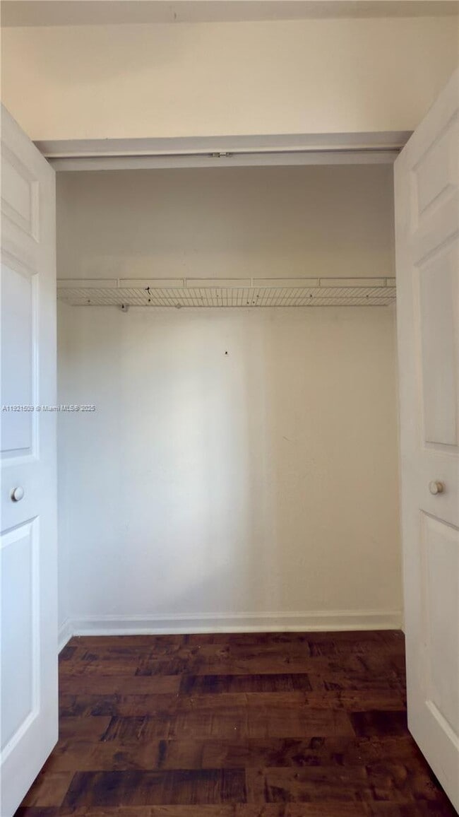 Building Photo - 1109 Lucaya Dr