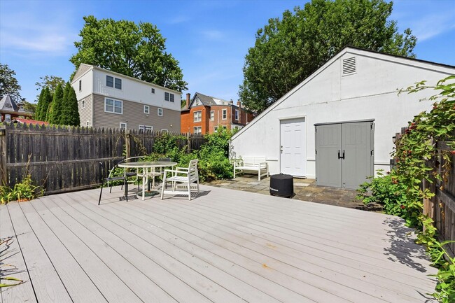 Building Photo - Beautiful 3B/2B Twin with Off-Street Parking in West Chester Borough