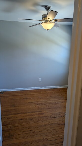 Building Photo - 409 Wakefield Dr