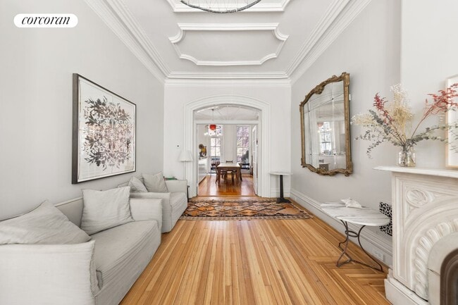 Building Photo - 69 St James Pl