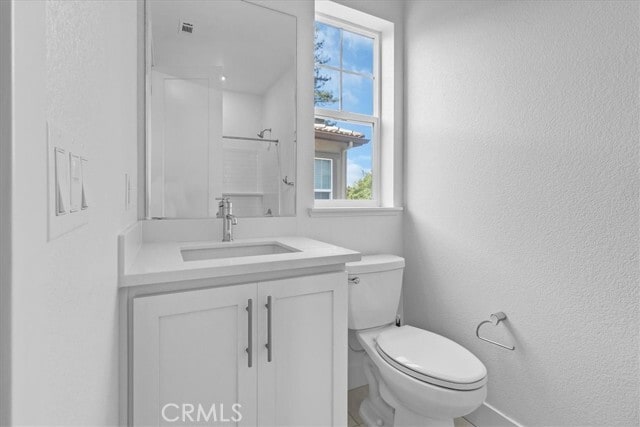 Building Photo - 211 Creekside Ct