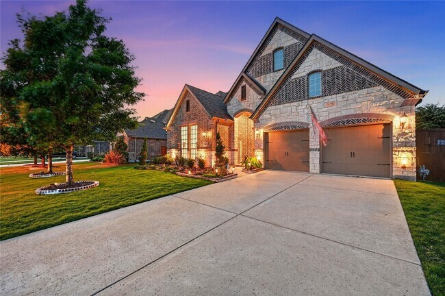Building Photo - 400 Trailside Dr