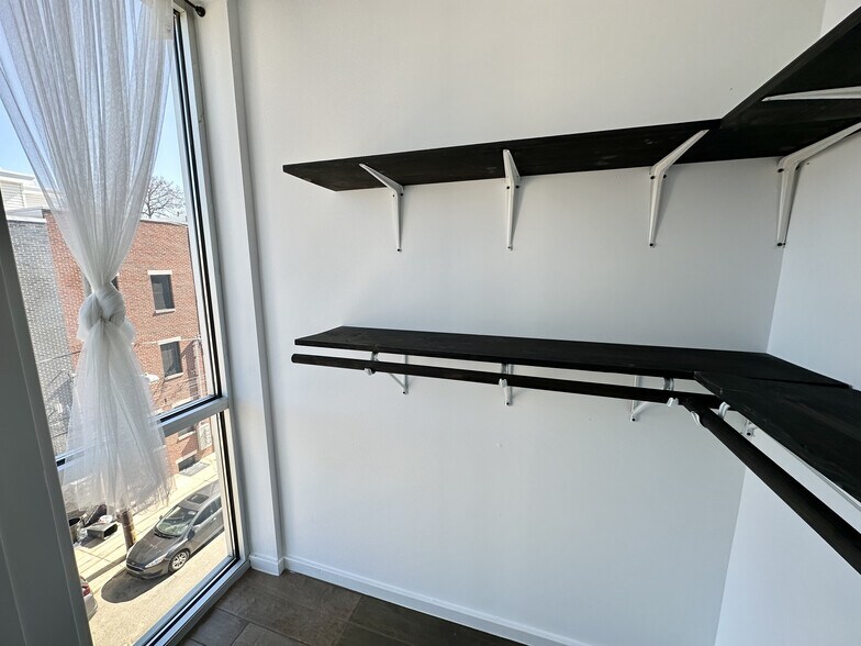 Building Photo - 1422 N 7th St