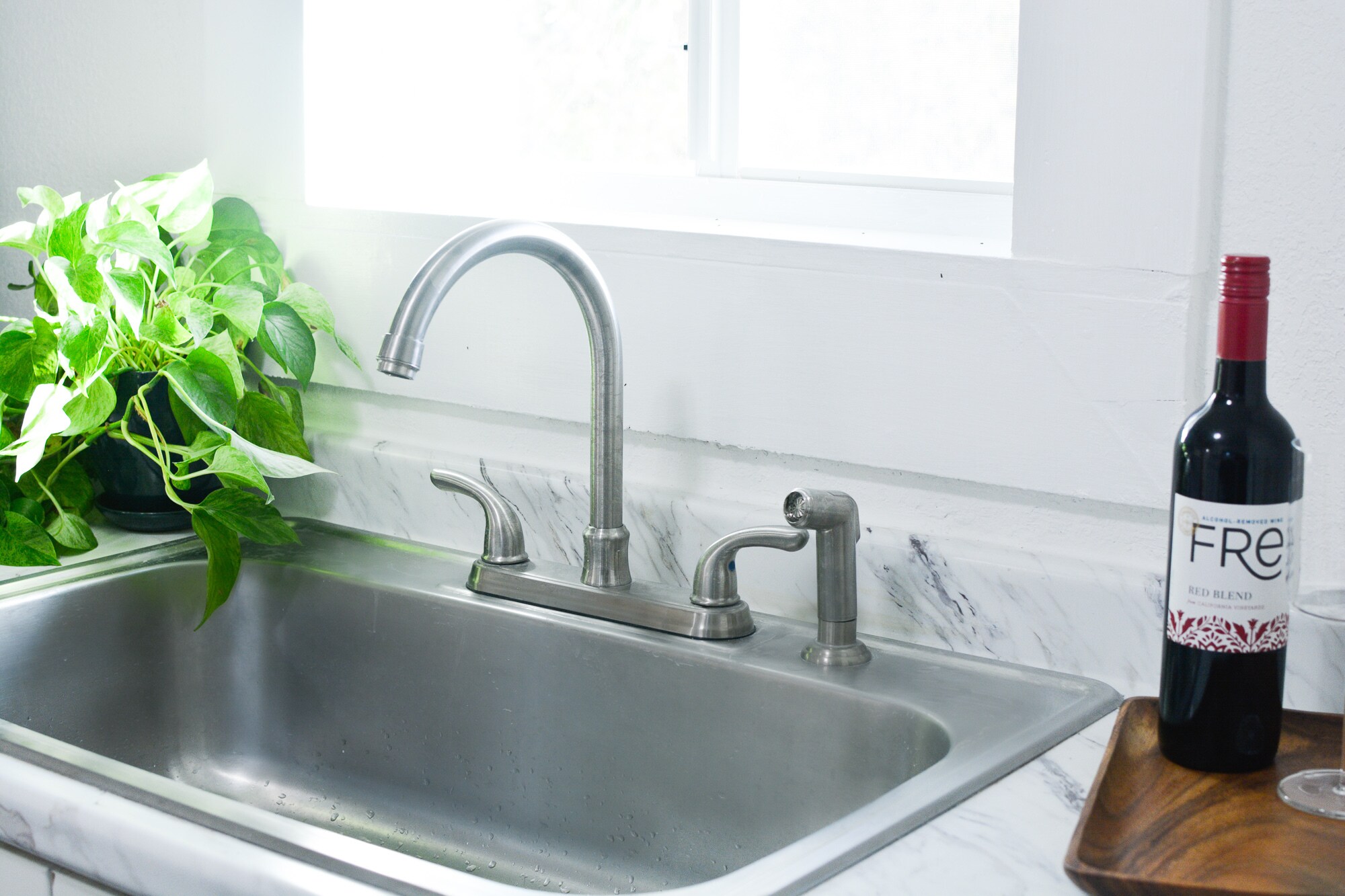 Building Photo - 814 W Russell Pl