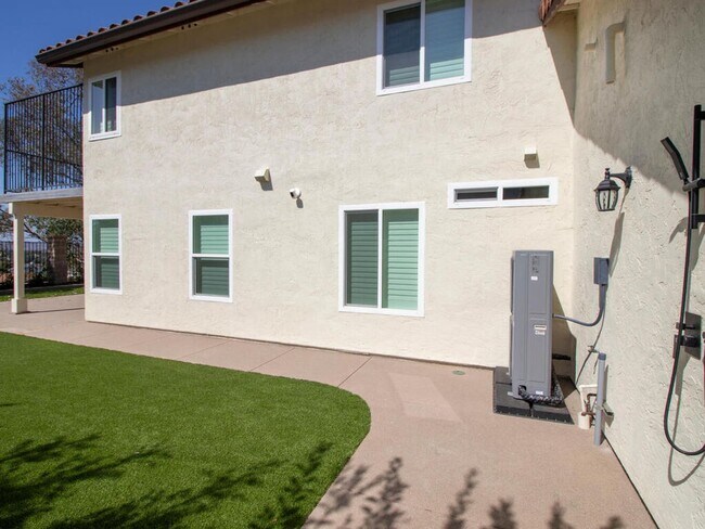 Building Photo - Stunning Fully Remodeled Home in Rancho De...