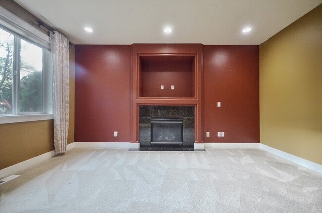 Building Photo - Elegant 4BR Murray Franklin Home in Fernwood Hills | EV Charger | Northshore Schools