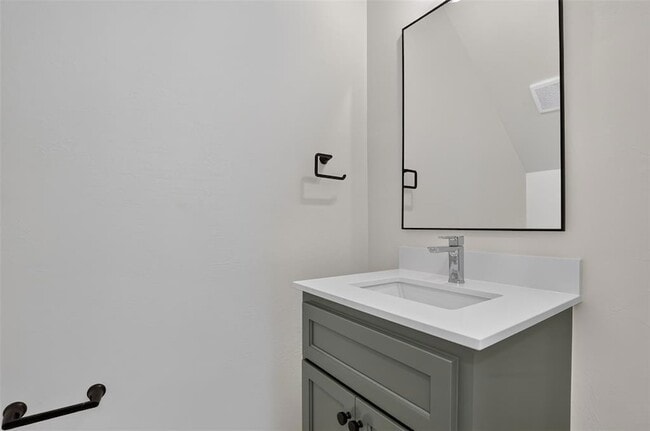 Building Photo - 8756 Patriot Dr