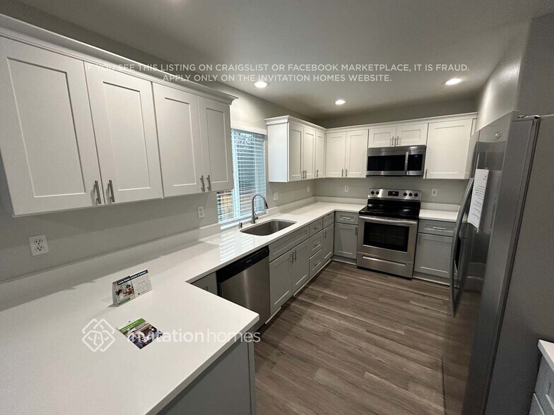 Building Photo - 1323 181st St Ct E