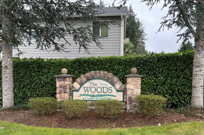 Building Photo - 3 Bedroom  2 Bath Home in Desirable Maple Valley