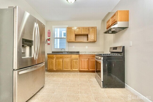 Building Photo - 186 N 17th St