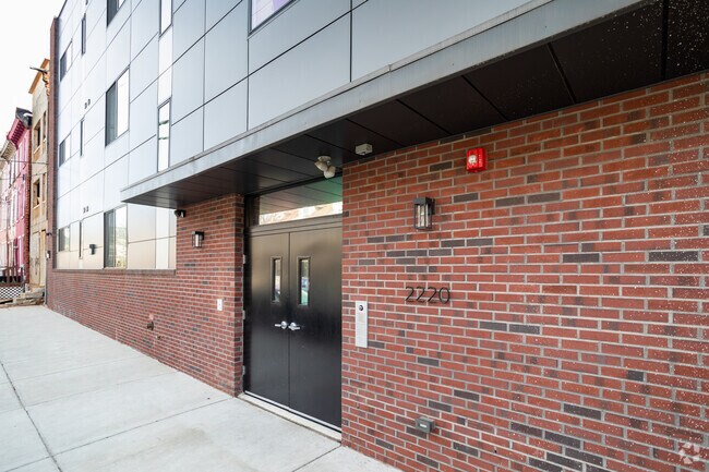 Building Photo - 2220-2228 W Master St