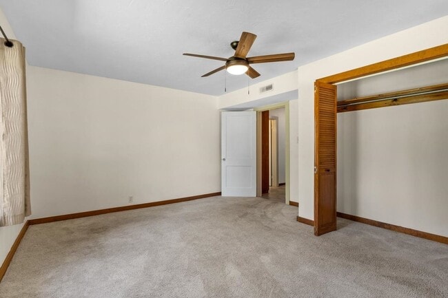 Building Photo - Spacious & Modern 2-Bedroom Duplex in Private Lake Jackson Setting – Tallahassee