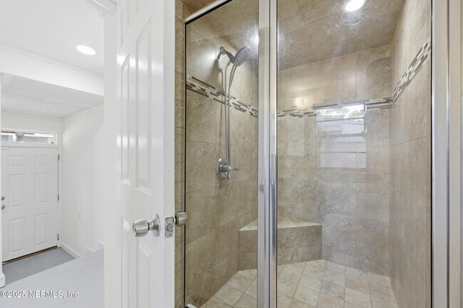 Building Photo - 2755 Green St