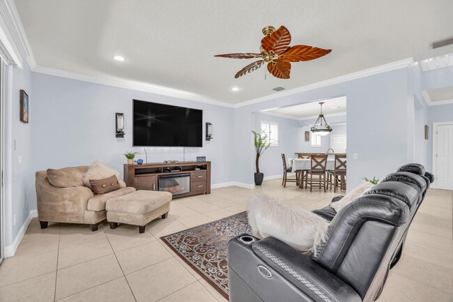 Building Photo - 148 Cypress Cove