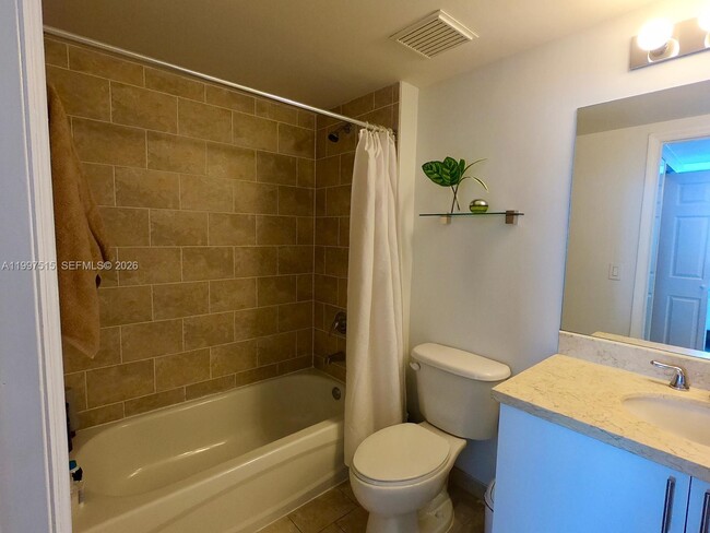 Building Photo - 1723 SW 2nd Ave