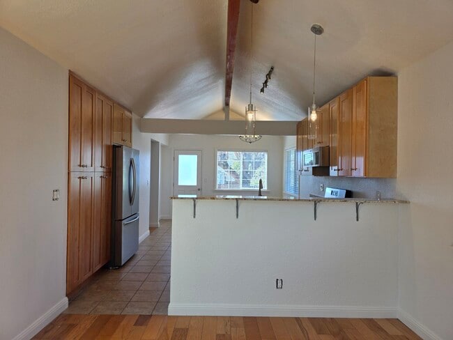 Building Photo - 437 Korbel Pl