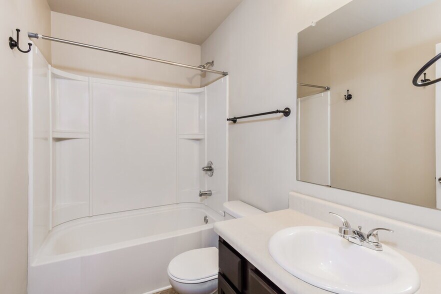 Building Photo - 217 Jefferson Ave