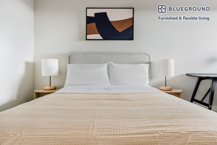 Building Photo - 1200 N Veitch St