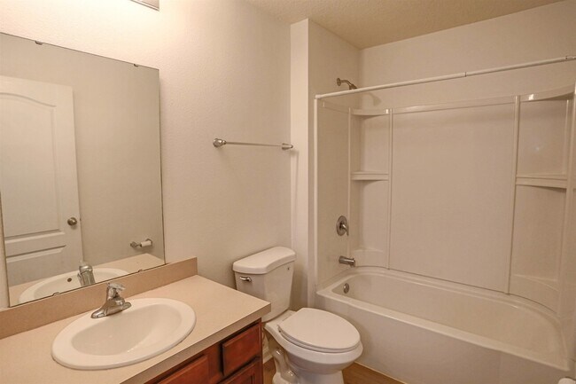Building Photo - 56 Green Palm Ct