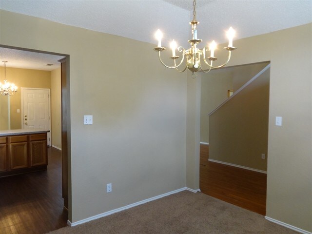 Building Photo - 2809 Garden Oaks Pl