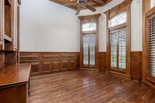 Building Photo - 5375 Spicewood Ln