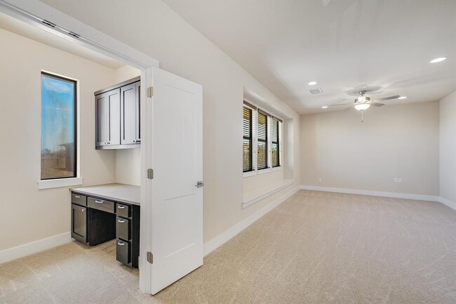 Building Photo - 509 Baylee Love Ln E