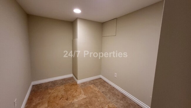 Building Photo - *OPEN HOUSE 6/29* Spacious 4 BD | 3 BA Hom...