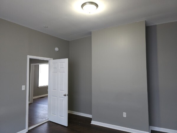 Building Photo - 127 Fain St