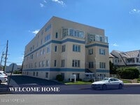 Building Photo - 15 Garfield Ave